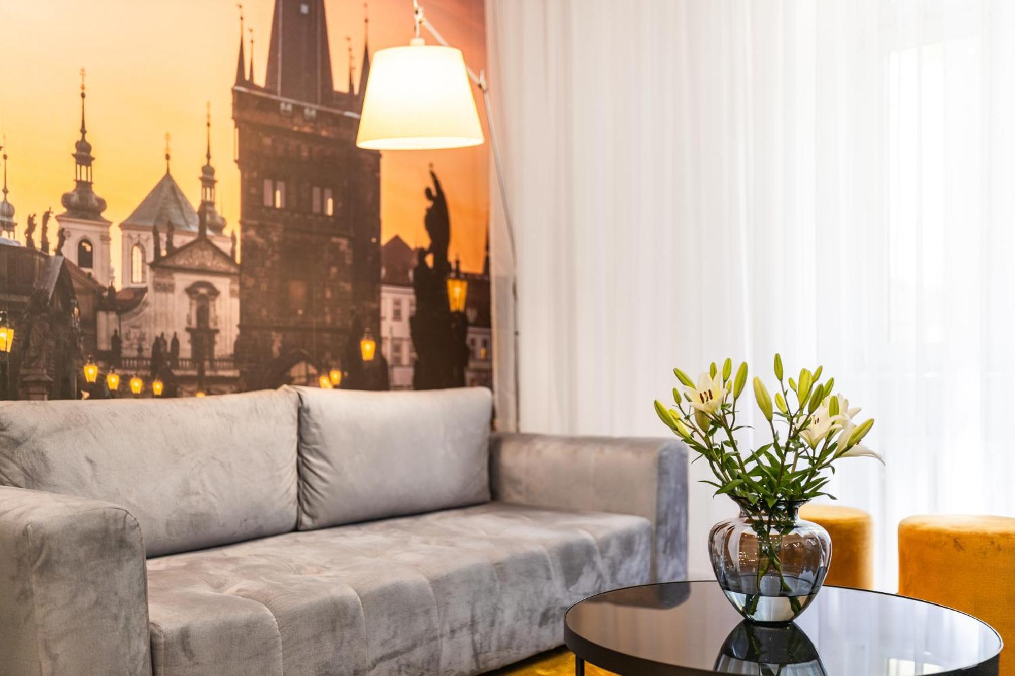 Hotel A1 Royal Plaza Praga Exterior foto